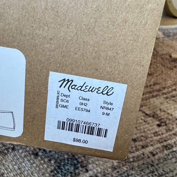 NWT Madewell Gold Mary Jane Flats with Black Strap - Picture 7 of 9